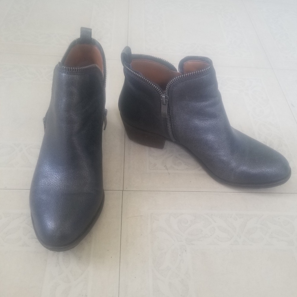 Vince Camuto Bootie